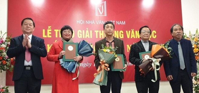su kien van hoa noi bat tuan qua ha noi mo cua di tich di san ha long duoc ton vinh hinh 3