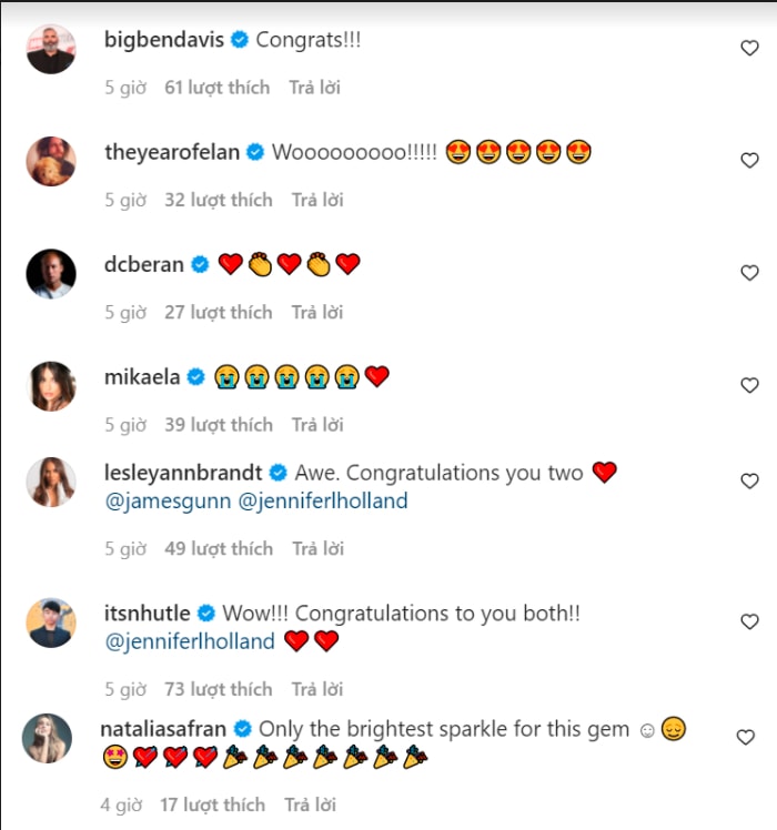 james gunn va jennifer holland dinh hon sau nhieu nam gan bo hinh 2