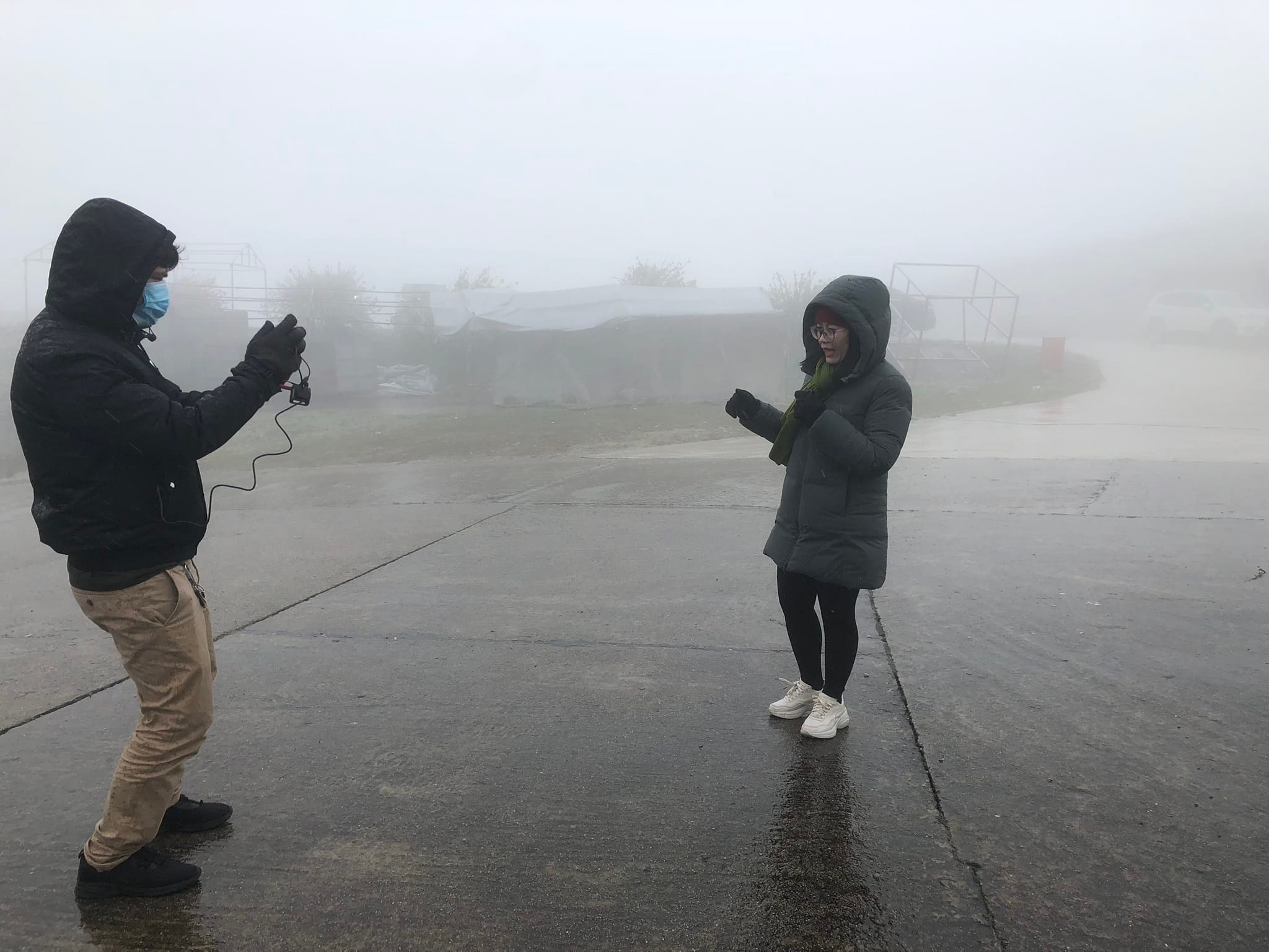 phong vien tac nghiep trong gia ret nhung hinh anh nhieu xuc cam hinh 4