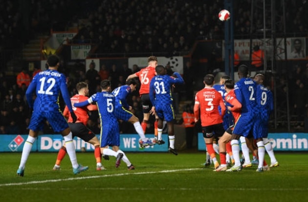 danh bai luton 3 2 chelsea tien vao tu ket fa cup hinh 1