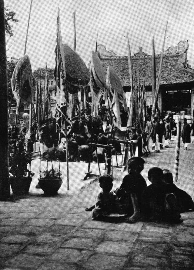 nhung hinh anh doc ve le hoi quan gia cach day mot the ky hinh 2