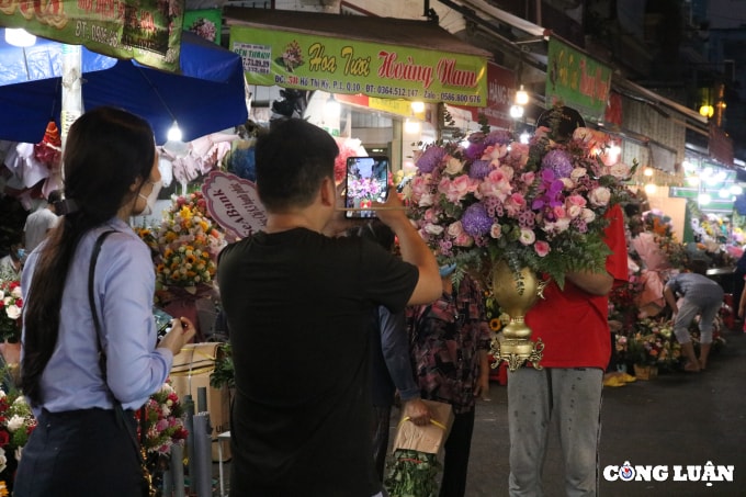 tphcm can ngay 8 3 gia hoa tang gap 3 van dong nghet nguoi mua hinh 15