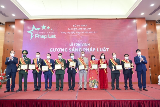 co vu lan toa tinh than thuong ton phap luat hinh 2