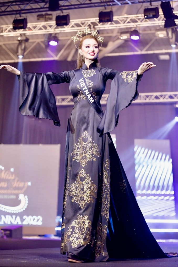 nicaragua dang quang miss trans star international 2022 vicky chow dung chan tai top 10 trong tiec nuoi hinh 3