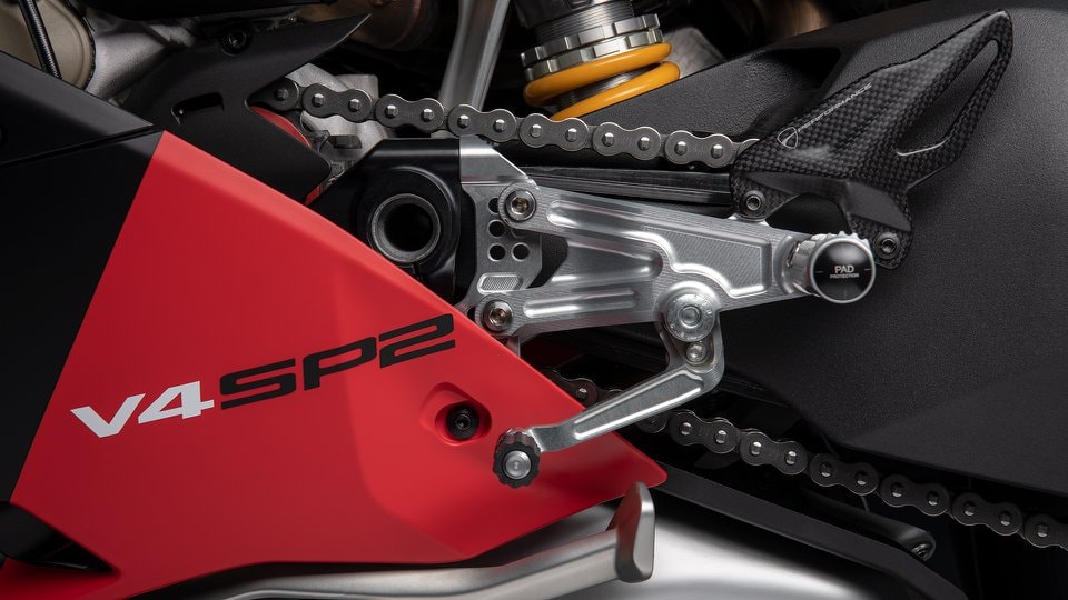 ducati panigale v4 sp2 ra mat so huu suc manh gan 230 ma luc hinh 4