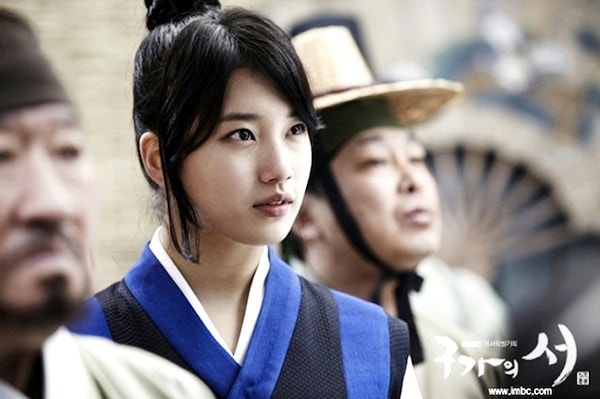 tinh dau quoc dan bae suzy chinh phuc khan gia qua tung vai dien hinh 4