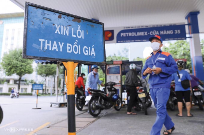 cau tra loi ro rang cho gia xang khong the lan lua mai hinh 3