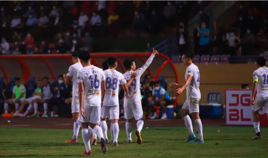 quang hai toa sang giup ha noi fc co chien thang dau tien vleague 2022 hinh 2