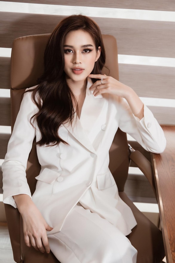 do thi ha lot top 13 nguoi dep ba lan dang quang hoa hau the gioi hinh 8