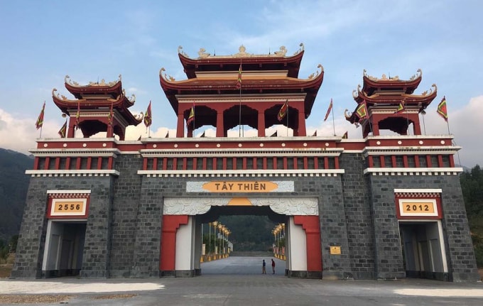 hanh trinh den voi phat ve voi mau hinh 1