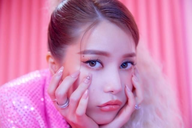 solar mamamoo ra mat dia don mo rong dau tien hinh 3