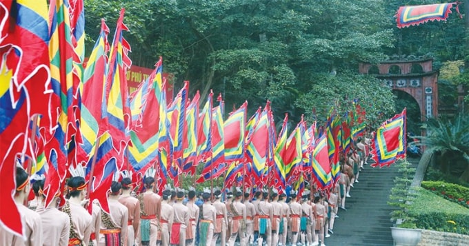 su kien van hoa noi bat trong tuan tp hcm dat lai lu huong tai tuong dai tran hung dao hinh 3