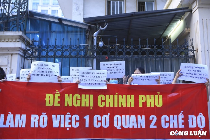 ha noi gan 70 nhan vien y te benh vien tue tinh lai xuong duong cau cuu hinh 7