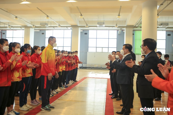 bi thu ha noi truc tiep di kiem tra cong tac chuan bi sea games 31 hinh 5