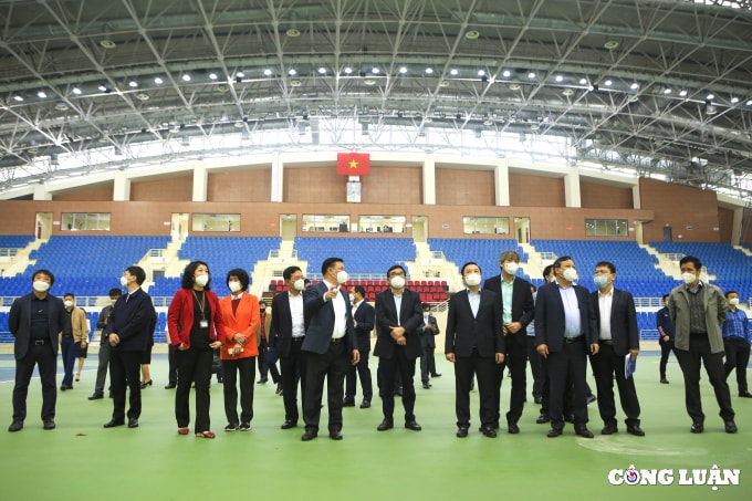 bi thu ha noi truc tiep di kiem tra cong tac chuan bi sea games 31 hinh 2