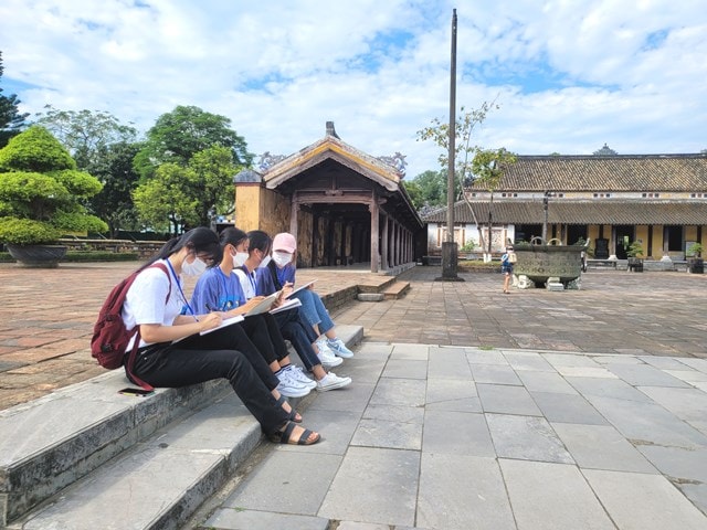 trai sang tac my thuat va di san co hoi nhin lai di san van hoa hue hinh 1
