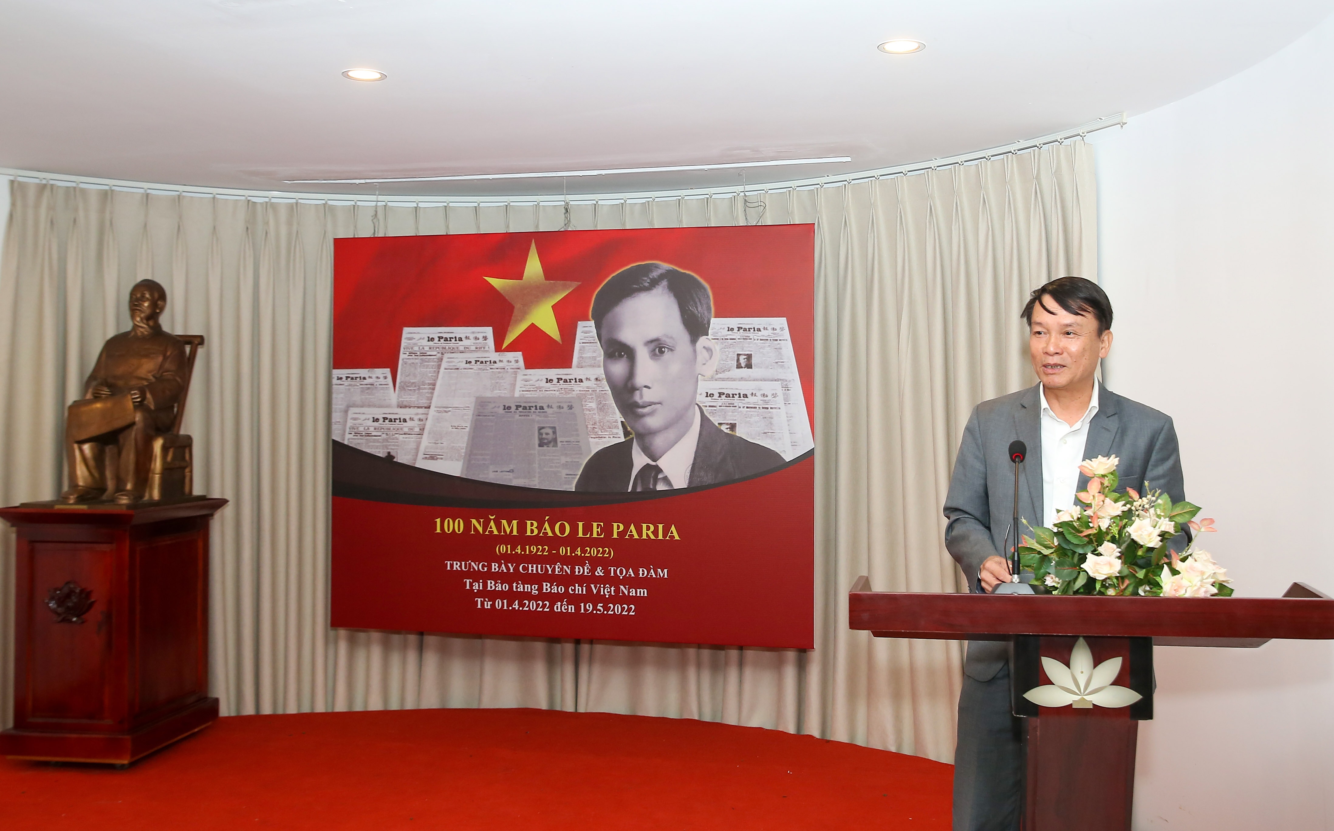toa dam va trung bay 100 nam bao le paria song lai mot thoi ky lich su hinh 3
