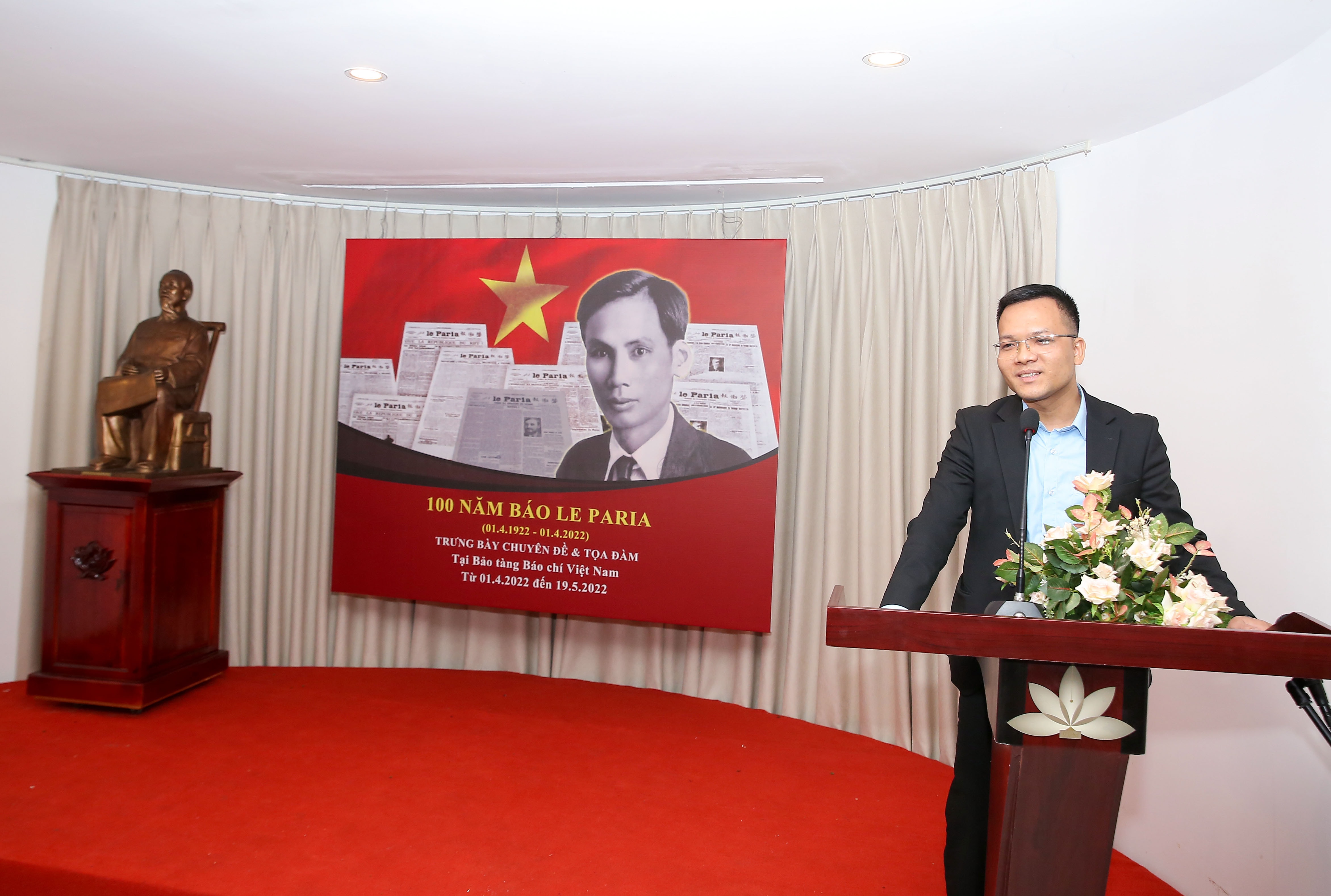 toa dam va trung bay 100 nam bao le paria song lai mot thoi ky lich su hinh 6
