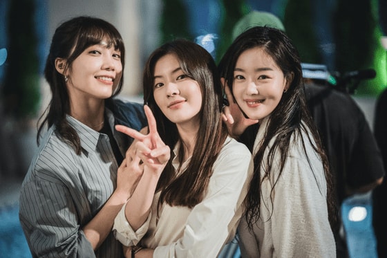 6 hoi ban than tren phim han ma ai cung muon tham gia hinh 1