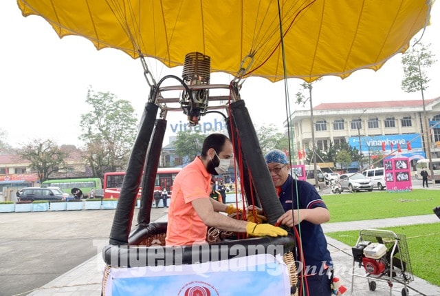 le hoi khinh khi cau tuyen quang duoc cong nhan lon nhat viet nam hinh 2