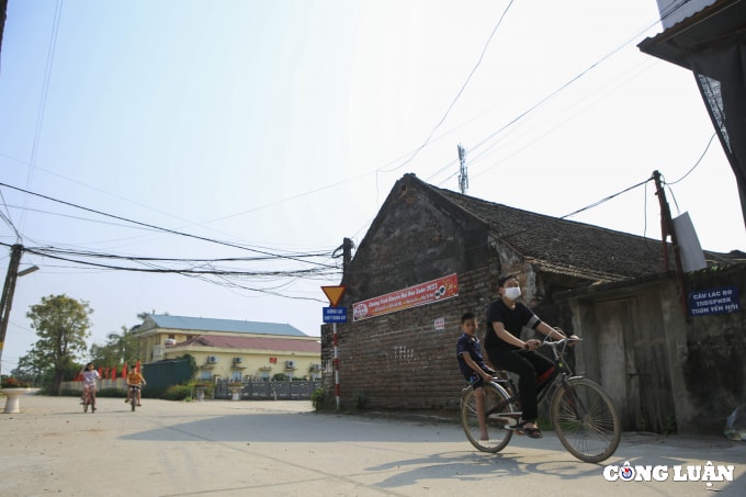 di tich lich su bi bo hoang nguoi dan lang yen noi xot xa keu cuu hinh 12