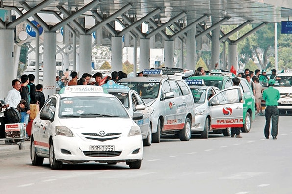 san bay tan son nhat len phuong an bo sung taxi phuc vu nguoi dan dip le 30 4 1 5 hinh 1