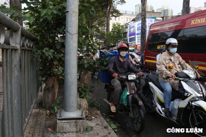 tp hcm muon kieu phan chia via he cua nguoi di bo de lam bai giu xe hinh 8