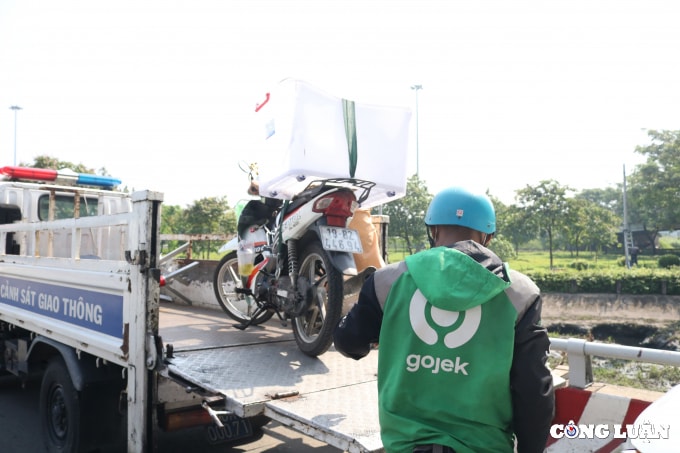 csgt tp hcm xu phat vi pham toc do nhieu nguoi moi bi tuoc bang lai nay lai bi giam xe hinh 7
