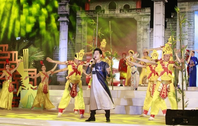 dac sac chuong trinh nghe thuat linh thieng nguon coi  dat to hung vuong hinh 4