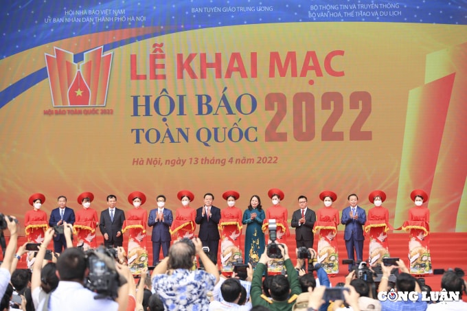 an tuong ngay khai mac hoi bao toan quoc 2022 hinh 1