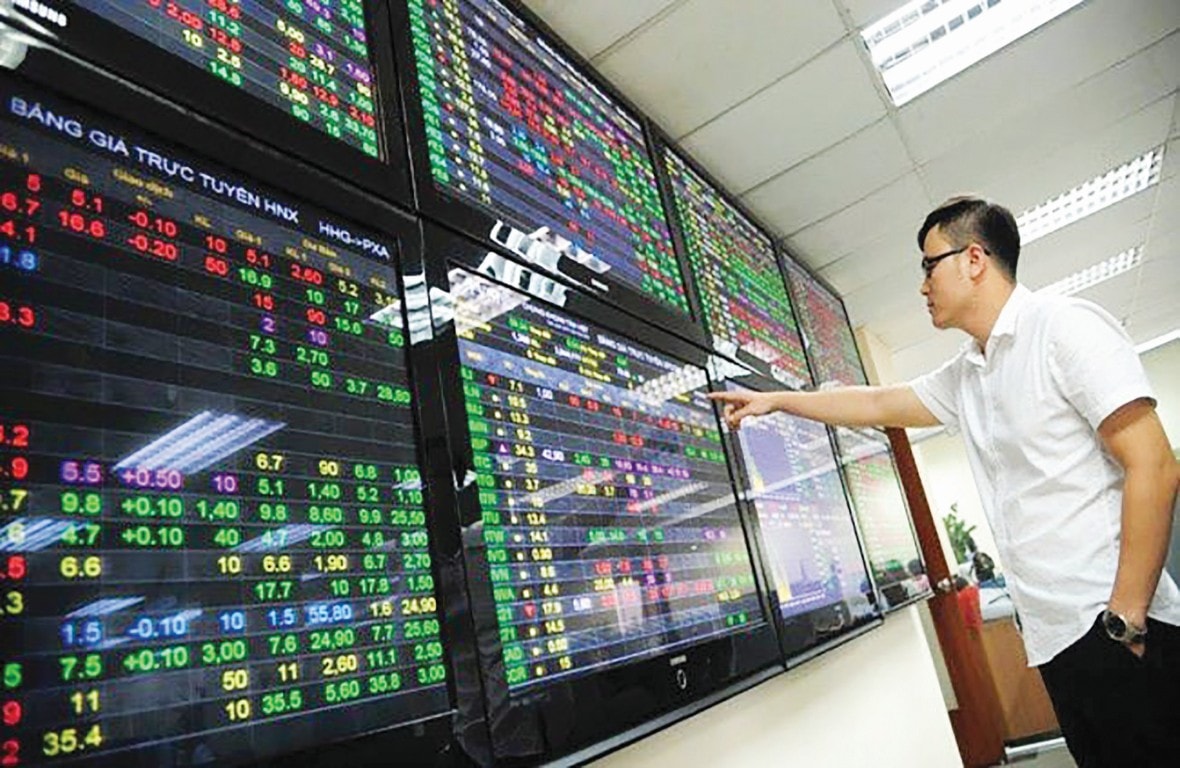 hang loat co phieu nhom bat dong san ngan hang bi ban manh vn index quay dau giam hinh 1