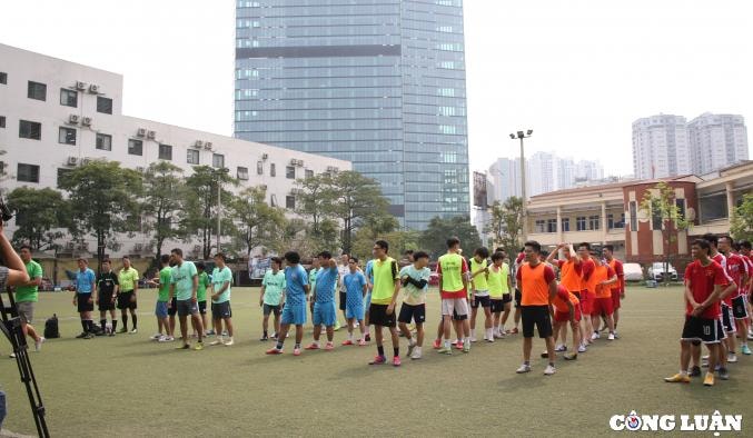khai mac giai bong da cup nha bao va cong luan lan i chao mung hoi bao toan quoc 2022 hinh 1