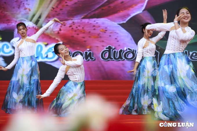 nhung hinh anh an tuong ngay dau tien khai mac hoi bao toan quoc 2022 hinh 12