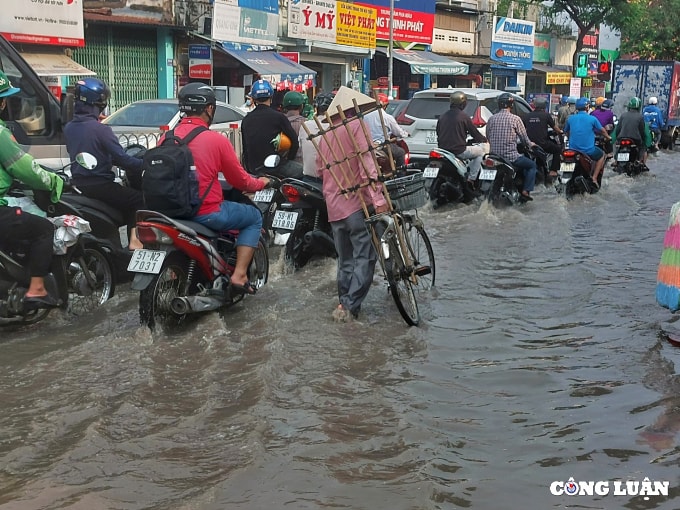 duong sa tp hcm ngap nang sau con mua lon hinh 3