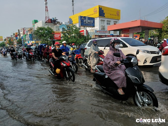 duong sa tp hcm ngap nang sau con mua lon hinh 2
