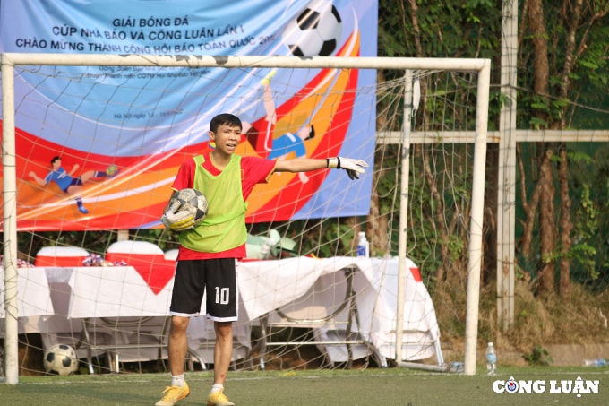 khai mac giai bong da cup nha bao va cong luan lan i chao mung hoi bao toan quoc 2022 hinh 23