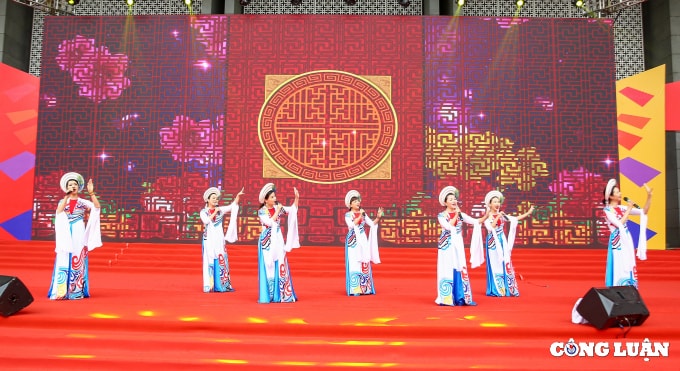 gala tieng hat nguoi lam bao nang cao doi song van hoa tinh than cho nguoi lam bao ca nuoc hinh 1