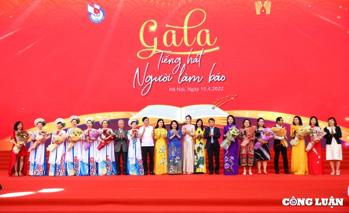 gala tieng hat nguoi lam bao nang cao doi song van hoa tinh than cho nguoi lam bao ca nuoc hinh 14