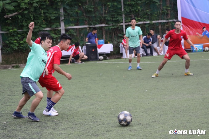 thong tan xa viet nam vo dich giai bong da cup nha bao va cong luan lan i hinh 19