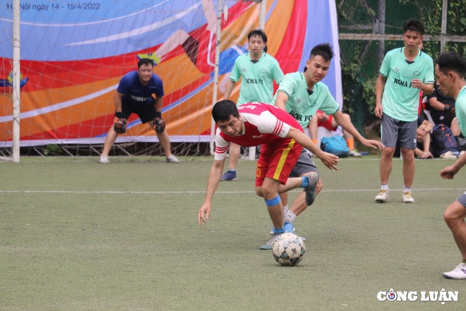 thong tan xa viet nam vo dich giai bong da cup nha bao va cong luan lan i hinh 21