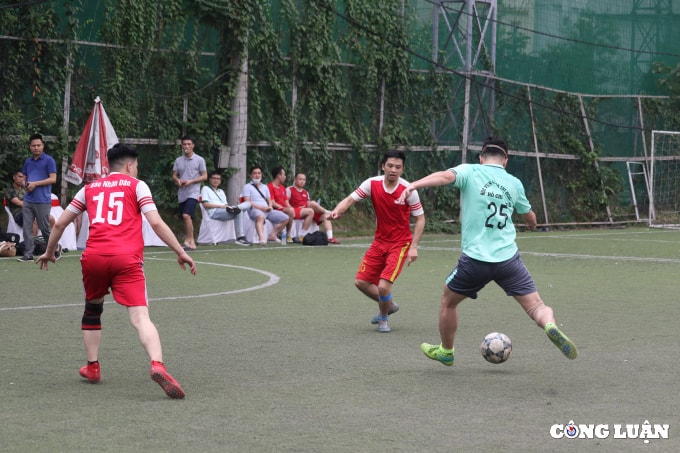 thong tan xa viet nam vo dich giai bong da cup nha bao va cong luan lan i hinh 20