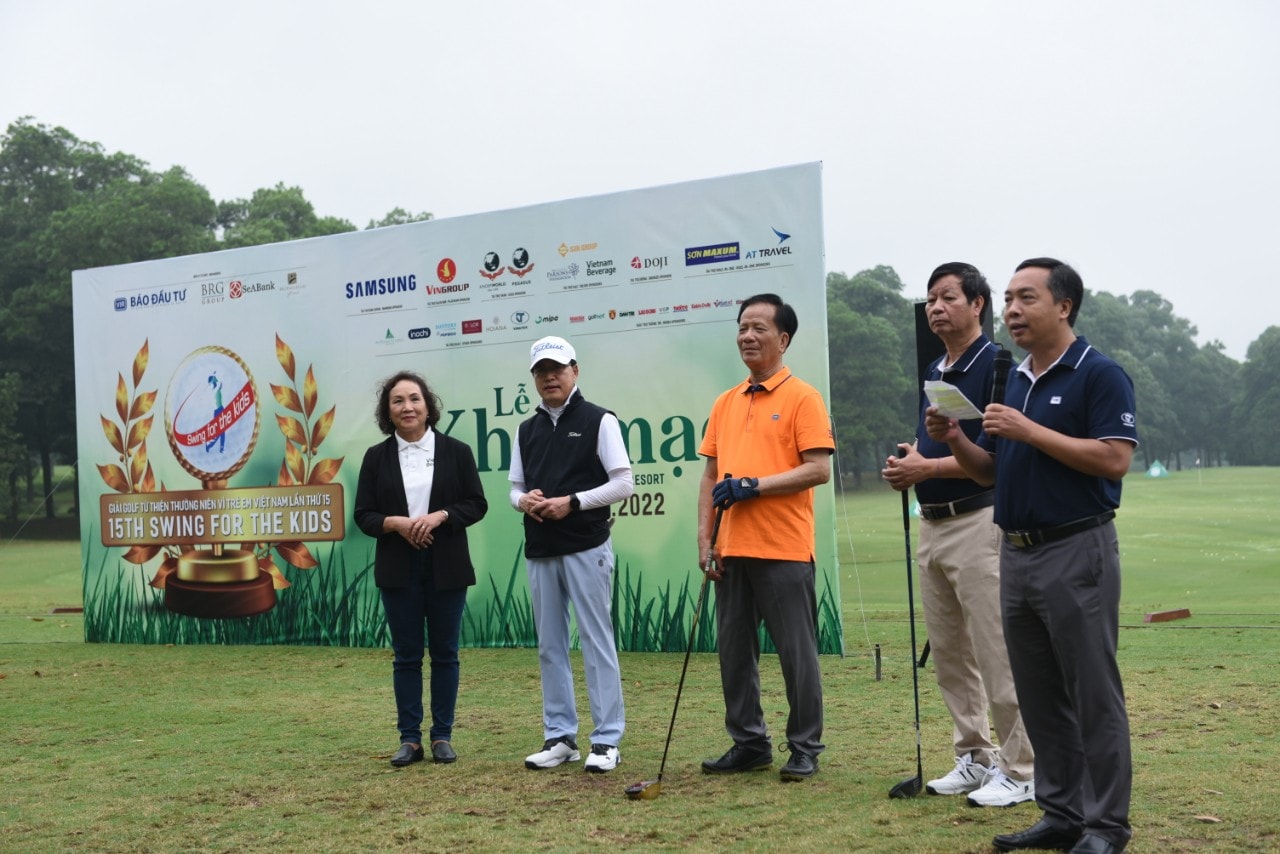 khoi tranh giai golf tu thien vi tre em viet nam swing for the kids 2022 hinh 1