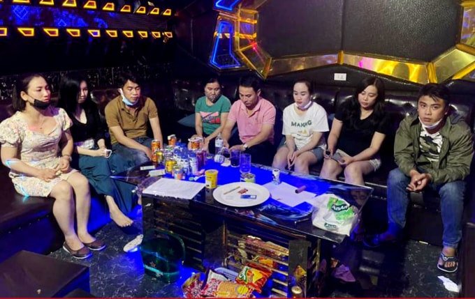 quang nam 12 doi tuong bay lac voi ma tuy trong quan karaoke hinh 1