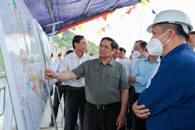 thu tuong pham minh chinh khao sat san bay quan su thanh son tham trung doan khong quan 937 hinh 4
