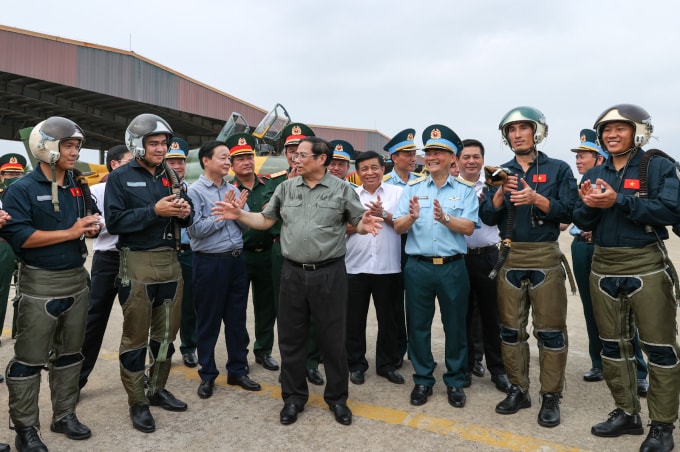 thu tuong pham minh chinh khao sat san bay quan su thanh son tham trung doan khong quan 937 hinh 3