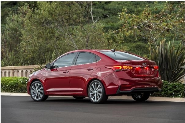 hyundai trieu hoi dong xe accent va elantra de kiem tra loi he thong day an toan hinh 2