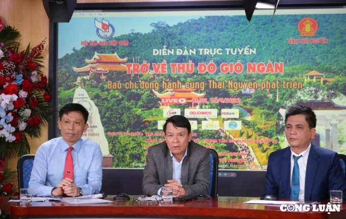on lai lich su ve vang cua doi ngu nhung nguoi lam bao cach mang viet nam hinh 4