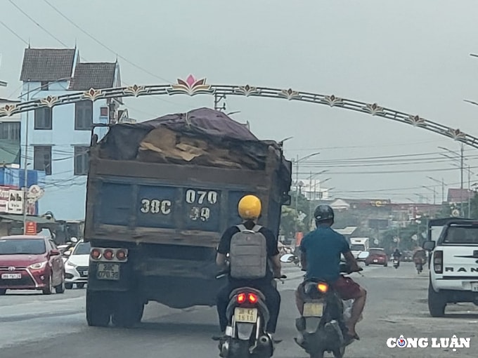 ha tinh nhuc nhoi tinh trang hung than dai nao tren cac tuyen pho tai thi xa ky anh hinh 4