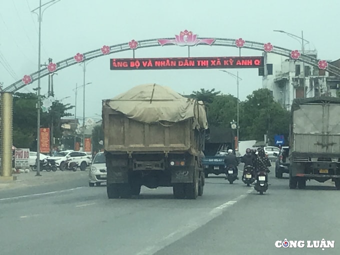 ha tinh nhuc nhoi tinh trang hung than dai nao tren cac tuyen pho tai thi xa ky anh hinh 10