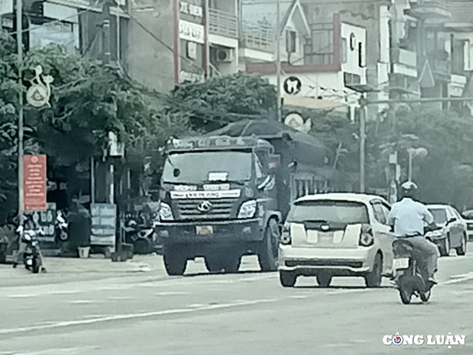 ha tinh nhuc nhoi tinh trang hung than dai nao tren cac tuyen pho tai thi xa ky anh hinh 15